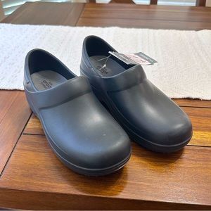 Never Worn Black Crocs Clogs